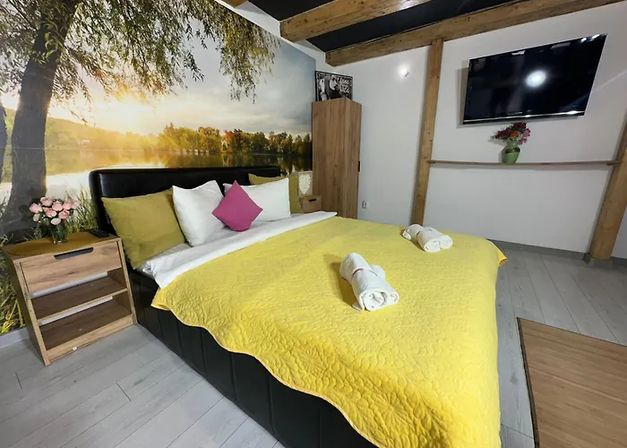 Aqua Free Parking Крайова